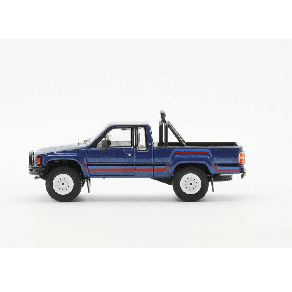 1985 Toyota Hilux SR5 Xtracab GCD 1/64