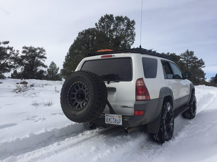UltraSwing® Short-Fit Spare Tire Hitch Mount