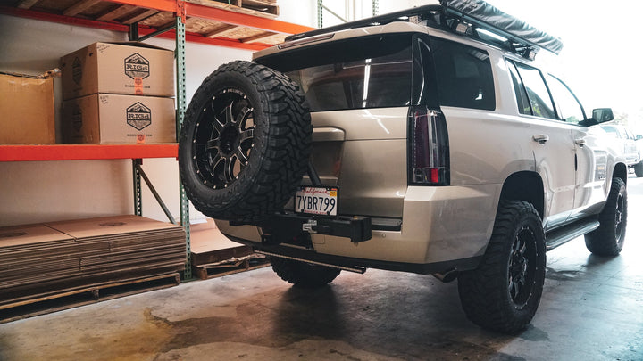 UltraSwing™ Multi-Fit Spare Tire Hitch Mount