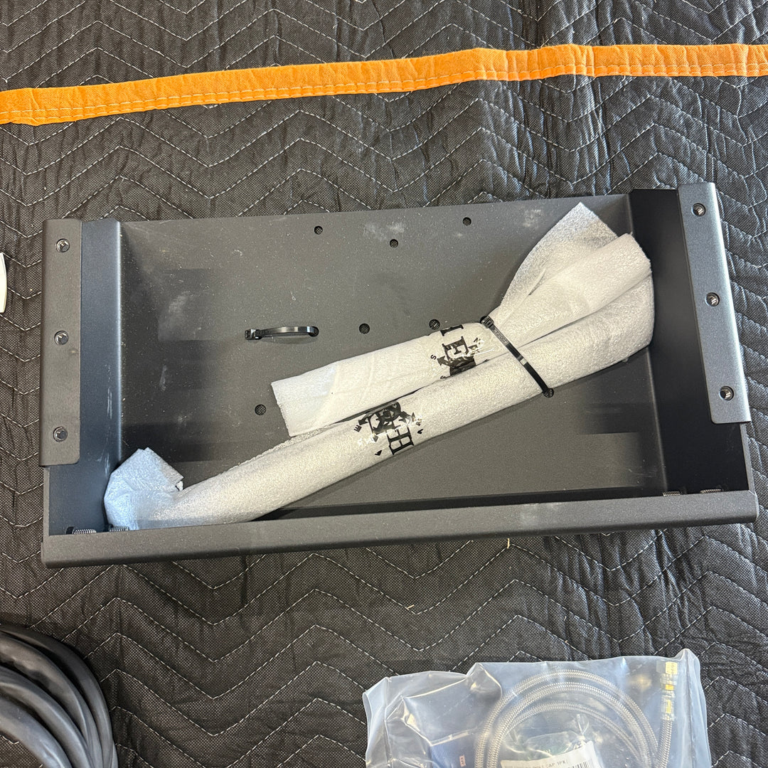 [OPEN BOX] ARB Twin Air Compressor + Expedition Essentials Bedside Compressor Mount