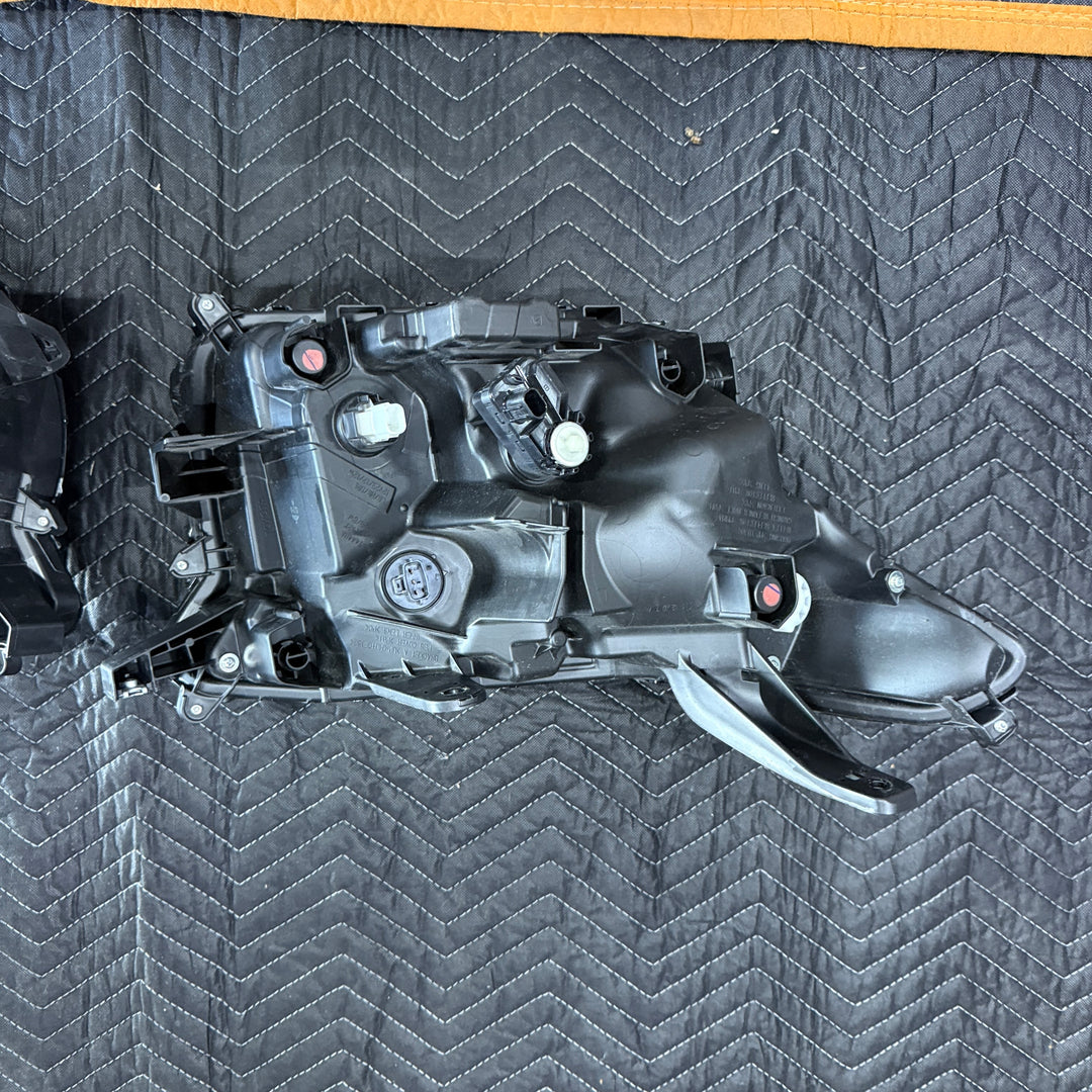 [OPEN BOX] 2025+ Toyota 4Runner OEM Headlights (#81140-35681 / #81070-35661)