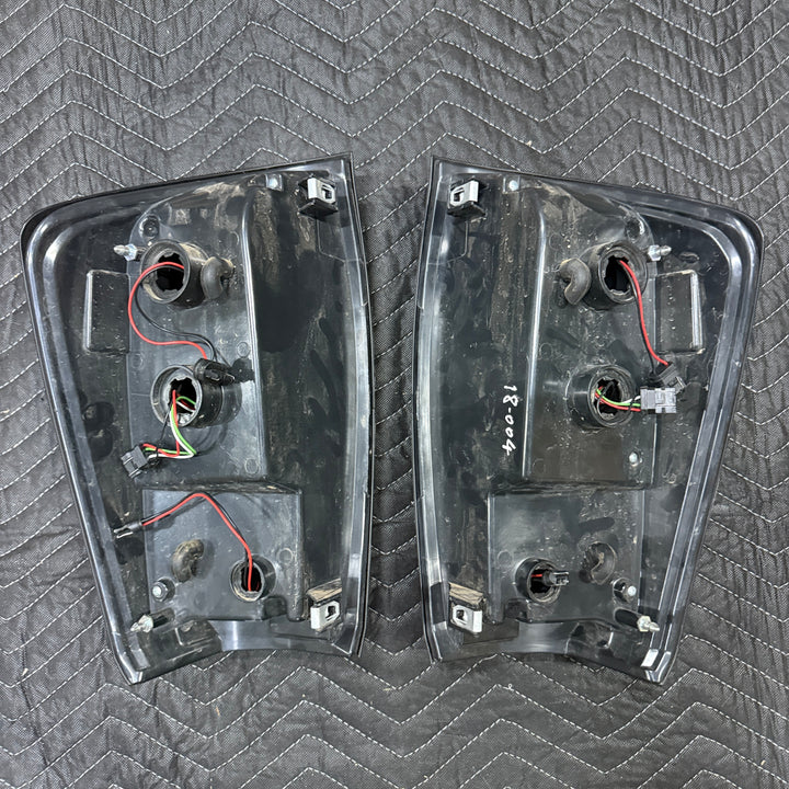 [OPEN BOX] Tail Lights w/ Sequential Turn Signal Light Bar Fits 2016-2023 Toyota Tacoma
