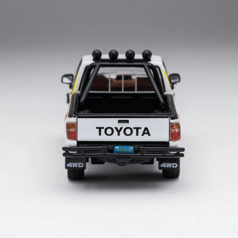 GCD DiecastTalk Exclusive 1/64 Toyota Tacoma +  Hilux TRD Box set