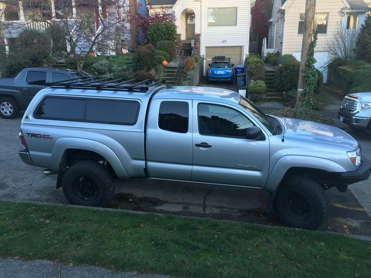 Toyota tacoma topper roof rack 2025